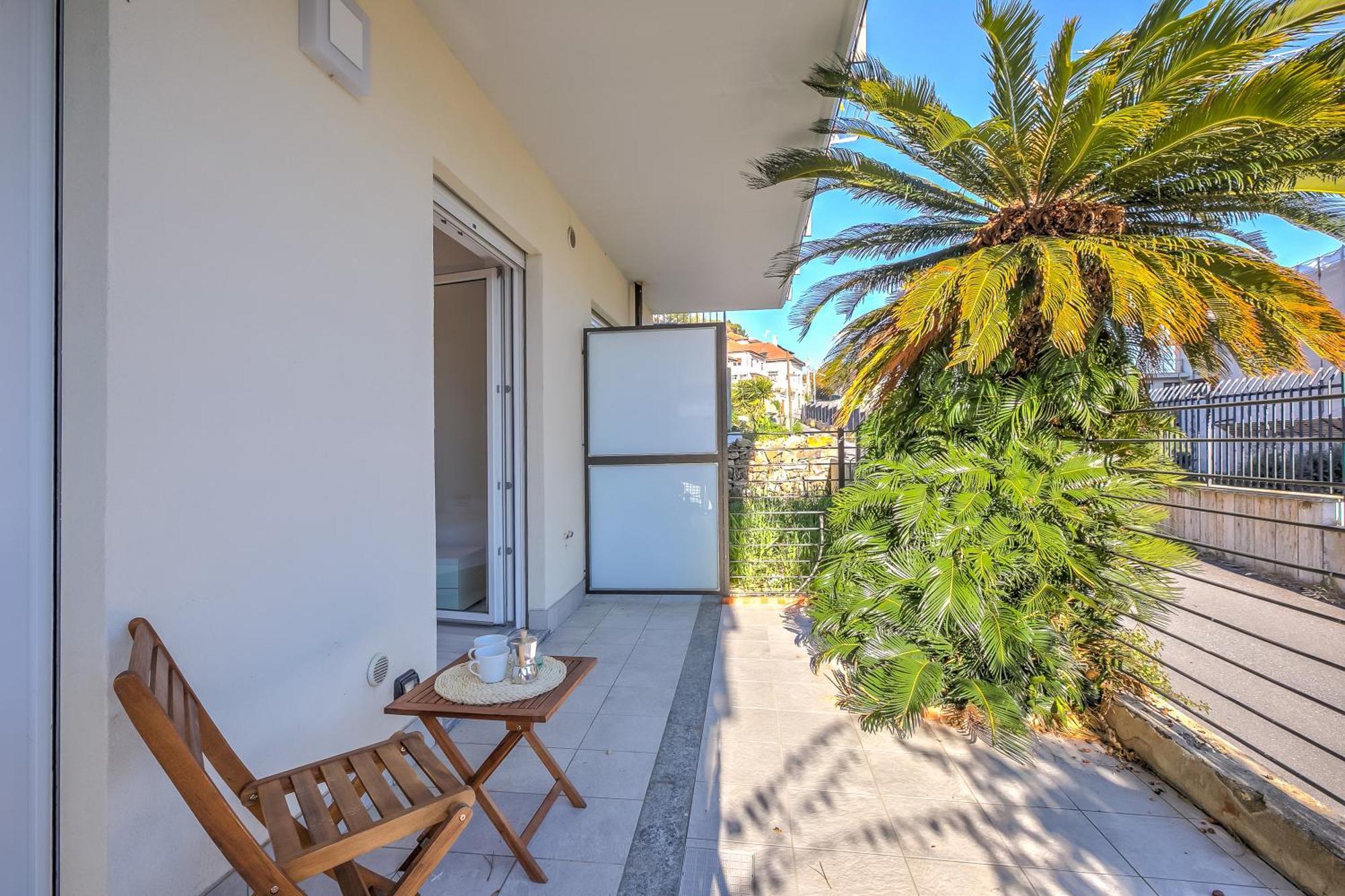 Beachy Vibes- 900M From The Beach - Happy Rentals Andora Екстер'єр фото